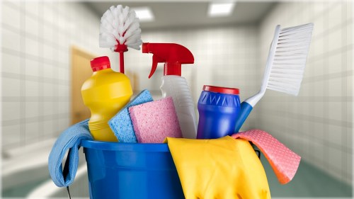 Professional carpet cleaning in Kenley removing stains from a carpet