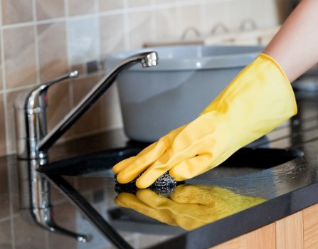 Technician preparing a carpet cleaning appointment
